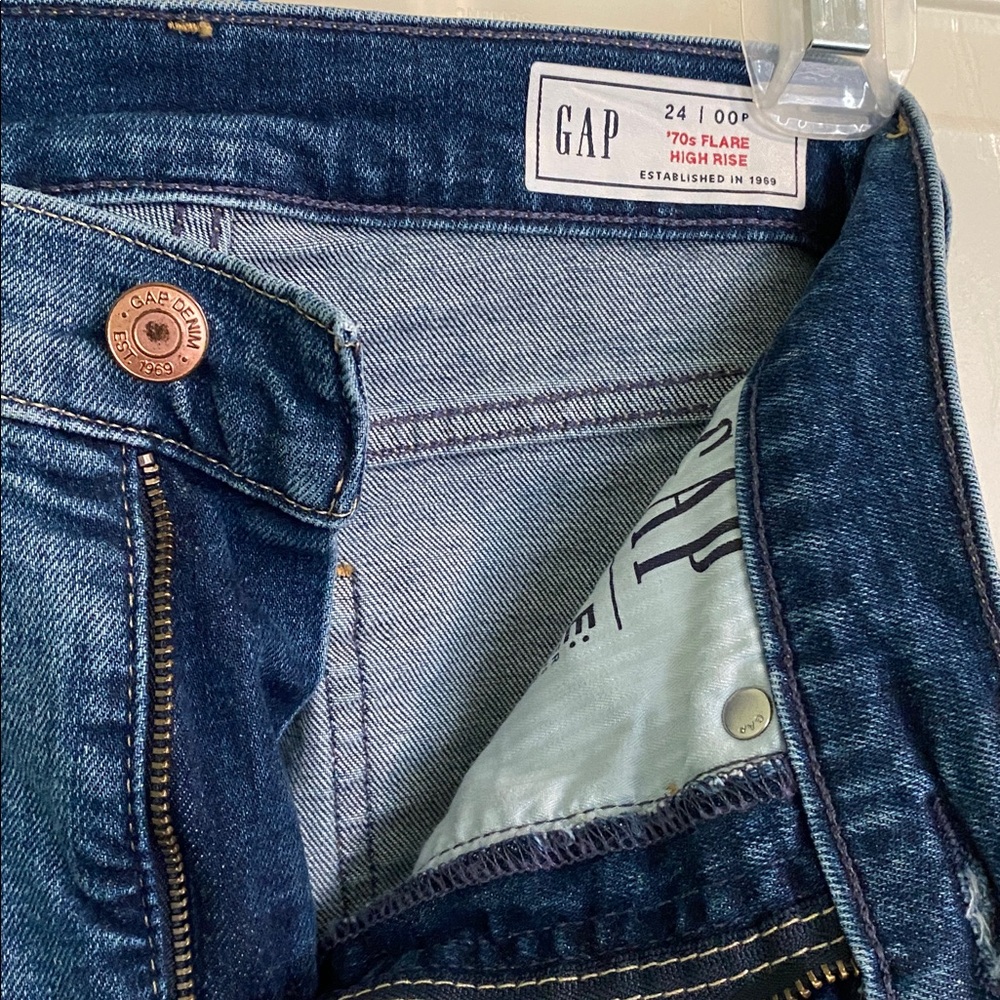 Gap 70s High Rise Flare - Picture 3 of 3